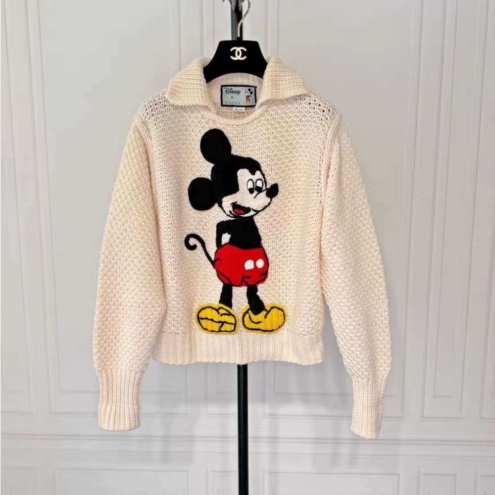 🚩steal Authentic Gucci Cream Sweater with Mickey Mouse Design